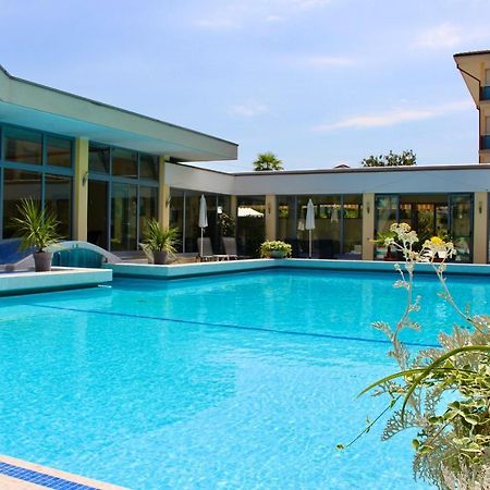 Hotel Terme Dolomiti อาบาโนแตร์เม ภายนอก รูปภาพ