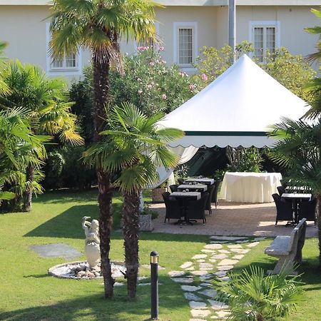 Hotel Terme Dolomiti อาบาโนแตร์เม ภายนอก รูปภาพ
