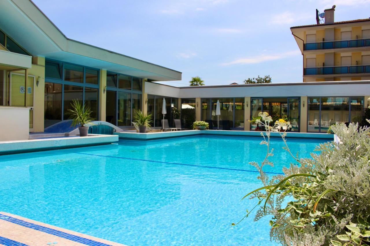 Hotel Terme Dolomiti อาบาโนแตร์เม ภายนอก รูปภาพ