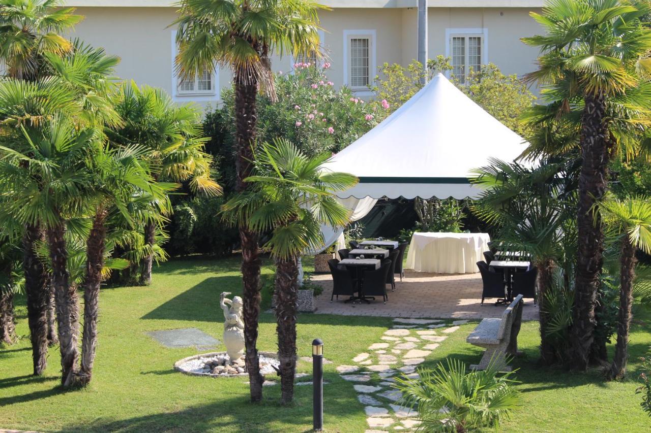 Hotel Terme Dolomiti อาบาโนแตร์เม ภายนอก รูปภาพ