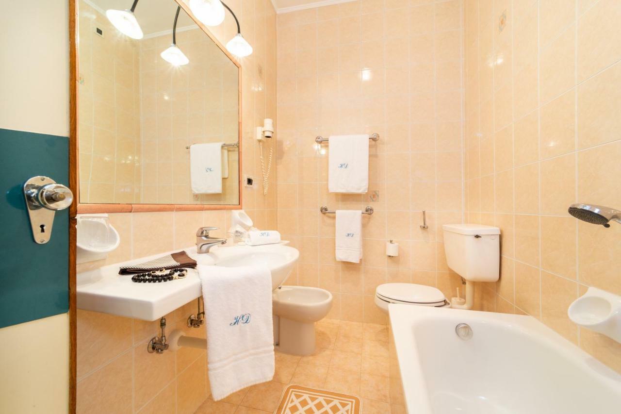 Hotel Terme Dolomiti อาบาโนแตร์เม ภายนอก รูปภาพ